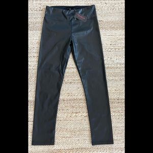 NWT SAINTS21 BLACK FAUX LEATHERETTE PULL-ON’S